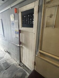 建物入り口