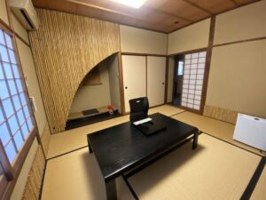 店内３